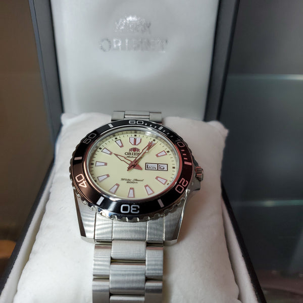 Orient MAKO II XL Lumo Dial Auto Date